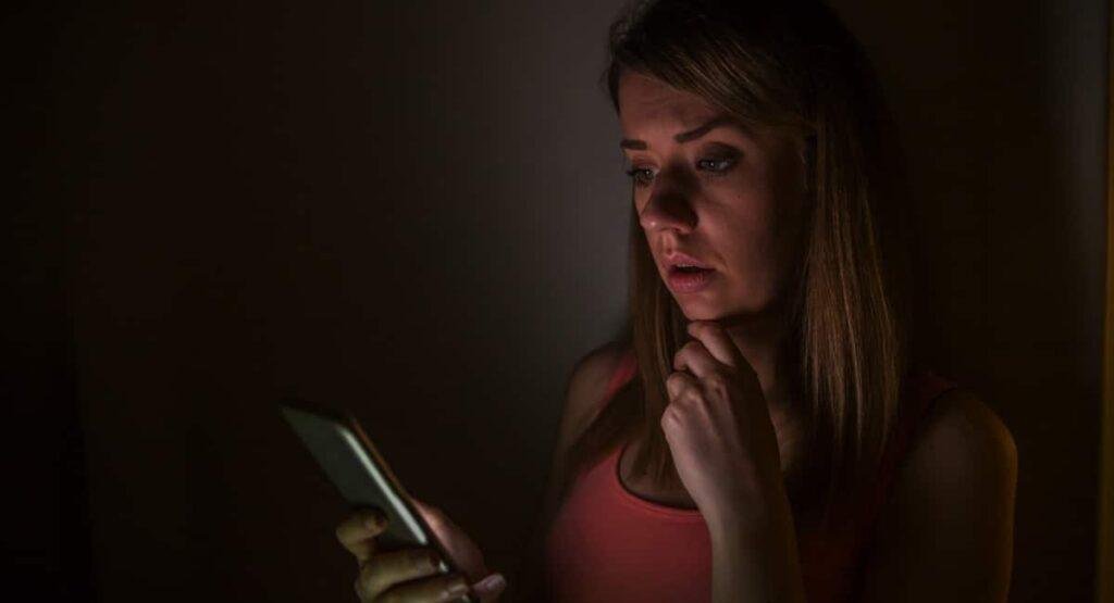 How to monitor an android phone from an iphone easily famispy