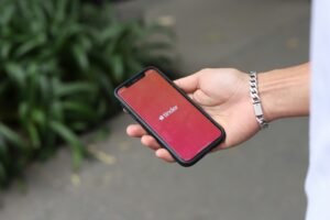 Comment surveiller Tinder